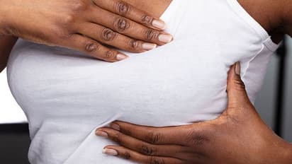 ಪಿರಿಯಡ್ಸ್ ಸಮಯದಲ್ಲಿ ಸ್ತನಗಳಲ್ಲಿ ನೋವಾಗುತ್ತಾ? ಹೀಗ್ ಮಾಡಿ