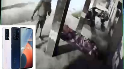 ಇಲ್ಲಿ ಫೋನ್ ಎಗರಿಸಿದ್ದು ಕಳ್ಳ ಅಲ್ಲ ಪೊಲೀಸ್... ವಿಡಿಯೋ ವೈರಲ್