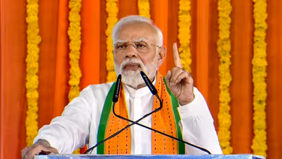 pm narendra modi: கவனமாக இருங்கள்! காங்கிரஸ் கட்சி அமைதியாக இருக்கிறது: பாஜகவினருக்கு பிரதமர் மோடி எச்சரிக்கை