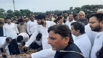 मुलायम सिंह की अंतिम विदाई पर फूट-फूटकर रोये अखिलेश यादव, कहा- अब अपना नहीं लग रहा सैफई