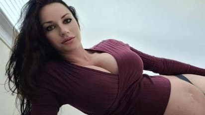 पहले छात्र से प्रेग्नेंट हुई एक्स टीचर अब खुद को क्यों करना चाहती है नीलाम-जानें वजह