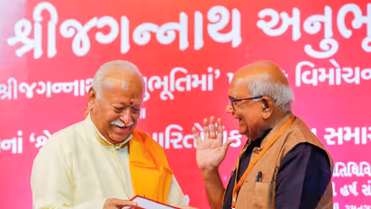 कौन हैं मोहन भागवत को 'राष्ट्रपिता' बताने वाले इमाम चीफ, धमकियां मिलीं तो केंद्र सरकार ने दी Y+ सिक्योरिटी