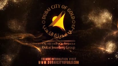 ദുബായ് ജ്വല്ലറി ഗ്രൂപ്പ് 11 കിലോ സ്വര്ണം വിജയികള്ക്ക് സമ്മാനിച്ചു; 29 വരെ 14 കിലോ സ്വര്ണം കൂടി നേടാം