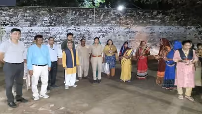 गोरखपुर जेल मे बंद महिलाओं ने प्रेमी के लिए रखा करवाचौथ व्रत, पति और भाई की हत्या के आरोप में काट रहीं सजा