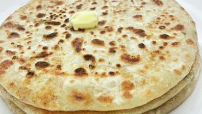 Aloo Paratha : வட இந்தியாவில் பிரசித்தி பெற்ற ஆலூ பரோட்டா செய்யலாம் வாங்க!