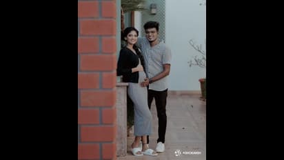 பிறந்தநாளில் அப்பாவாக போகும் தகவலை வெளியிட்ட விஜய் டிவி சூப்பர் சிங்கர் அஜய்! வைரலாகும் போட்டோஸ்..! 