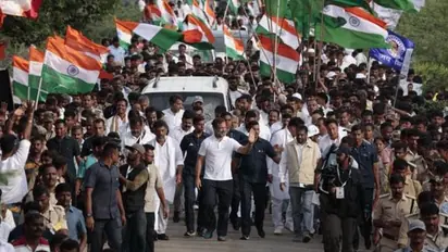 Bharath Jodo Yatra: ರೇಷ್ಮೆ ಸೀರೆ ನೆಲದಲ್ಲಿ ರಾಹುಲ್‌ ನಡಿಗೆ: ಪಾದಯಾತ್ರೆ ಇಂದು ಆಂಧ್ರ ಪ್ರವೇಶ