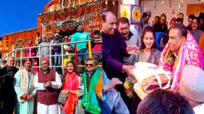 5ജിക്ക് മുൻപ് 5 കോടി സംഭാവന ചെയ്ത് മുകേഷ് അംബാനി; അനുഗ്രഹത്തിനായി ബദ്രി-കേദാർ സന്ദർശനം