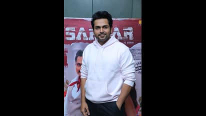 படக்குழுவினருக்கு விலையுயர்ந்த பரிசு வழங்கி... சர்தார் படத்தின் வெற்றியை வேறலெவலில் கொண்டாடிய கார்த்தி