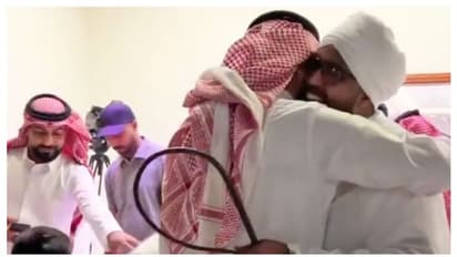 അതിരുകളില്ലാത്ത സ്നേഹം; പ്രവാസിയുടെ വിവാഹ പാര്ട്ടിയുടെ എല്ലാ ചെലവുകളും വഹിച്ച് സ്വദേശി സ്പോണ്സര്