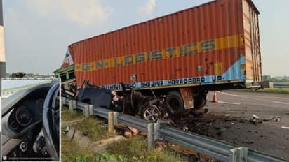 ಪೂರ್ವಾಂಚಲ ಎಕ್ಸ್‌ಪ್ರೆಸ್‌ ವೇಯಲ್ಲಿ 230 ಕಿ.ಮೀ ವೇಗದಲ್ಲಿ ಕಂಟೇನರ್‌ಗೆ ಬಡಿದ BMW, ನಾಲ್ವರು ಛಿದ್ರ! 