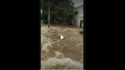 அக்டோபர் மாதத்தில் வரலாறு காணாத வெள்ளம்.. 200க்கும் மேற்பட்ட வீடுகளில் வெள்ளம்.. வீடியோ காட்சி..