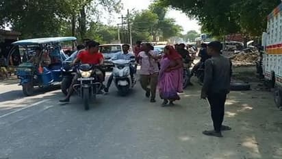 गले में पड़े गमछे से फंसाकर चेन स्नेचर को थाने ले गई महिला, बोली- 5 दिन पहले लॉकेट छीनकर भागा था आरोपी