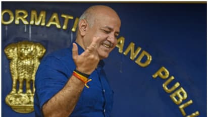 മദ്യനയ അഴിമതിക്കേസ്; സിസോദിയയെ വിടാതെ സിബിഐ, വീണ്ടും ചോദ്യം ചെയ്യലിന് ഹാജരാകാന്‍ നിര്‍ദ്ദേശം