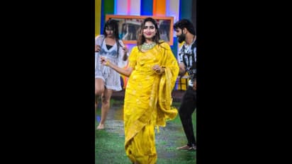  BBK9 ಯಾವ ಹೀರೋಯಿನ್‌ಗೂ ಕಮ್ಮಿ ಇಲ್ಲ; ಸೀರೆ ಧರಿಸಿ ಮಳೆಯಲ್ಲಿ ಪೂಲ್‌ಗೆ ಜಂಪ್ ಮಾಡಿದ ಸಾನ್ಯಾ!