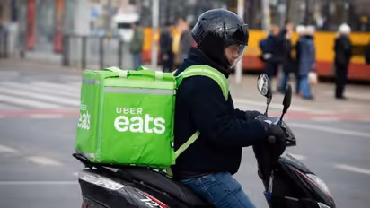 ಸ್ವಸ್ತಿಕಾ ಎಂಬ ಹೆಸರಿದ್ದ ಕಾರಣಕ್ಕೆ ಮಹಿಳೆಯನ್ನು ಬ್ಯಾನ್ ಮಾಡಿದ ಉಬರ್‌ ಈಟ್ಸ್‌!