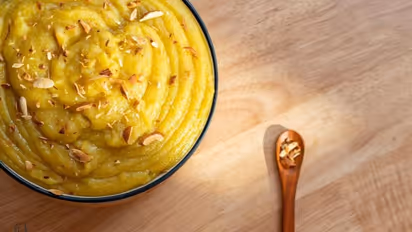 தீபாவளிக்கு நெய் மணக்கும் பாதாம் அல்வா செய்யலாம் வாங்க!