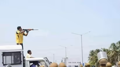 தூத்துக்குடி துப்பாக்கி சூடு நடத்த காவல்துறைக்கு உத்தரவிட்ட 3 தாசில்தார்கள் மீது நடவடிக்கை.. தமிழக அரசு ஆக்ஷன்