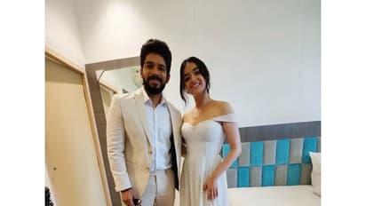 கீர்த்தி சுரேஷுடன் எடுத்து கொண்ட ஸ்டைலிஷ் போடோஸை வெளியிட்டு... புகழ்ந்து தள்ளிய 'பாண்டியன் ஸ்டோர்' கதிர்!