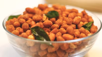 മസാലക്കടല വീട്ടില്‍ തന്നെ തയ്യാറാക്കാം; ഈസിയായി...