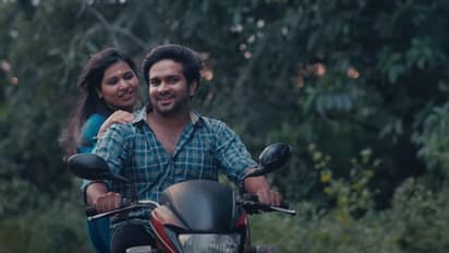 'കഥയെഴുതിയതാരോ'; നിരഞ്ജ് നായകനാവുന്ന 'വിവാഹ ആവാഹനം' വീഡിയോ സോംഗ്