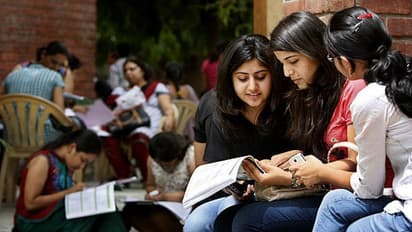 JNU PhD Exam 2022 : जेएनयू पीएचडी प्रोग्राम का शेड्यूल यहां देखें, कब से होगा रजिस्ट्रेशन, एग्जाम डेट