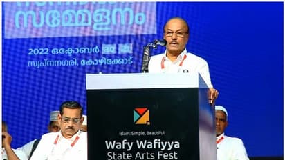 'ആരും ഒറ്റ ദിവസം കൊണ്ട് വിപ്ലവം ഉണ്ടാക്കിയിട്ടില്ല'; സമസ്തയ്ക്ക് വിമര്‍ശനവുമായി പി കെ കുഞ്ഞാലിക്കുട്ടി