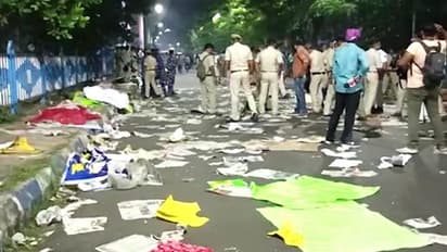 ফাঁকা রাস্তায় পড়ে শুধু ছেঁড়া কাগজ, শুনশান করুণাময়ীতে মোতায়েন পুলিশ-চরম নিন্দা বিরোধীদের