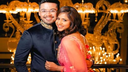 सोशल मीडिया स्टार है IAS-IFS की जोड़ी : पति महाराष्ट्र में SDM, पत्नी की तुर्कमेनिस्तान में पोस्टिंग, Photos