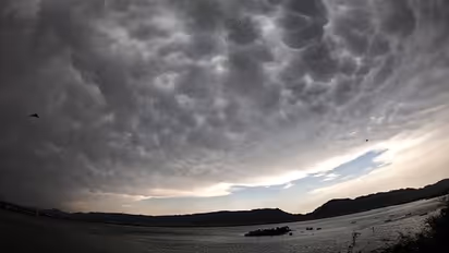 সিতরাং-এর প্রকোপ উত্তরবঙ্গেও, বৃষ্টির পাশাপাশি নামল তাপমাত্রার পারদও 