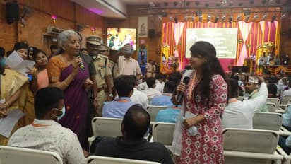 Rojgar mela 2022: சென்னையில் நிர்மலா சீதாராமனும், கொச்சினில் ராஜூவ் சந்திரசேகரும் பணி ஆணைகளை வழங்கினர்..