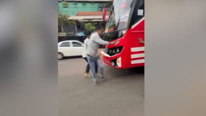 എടപ്പാളിൽ വിദ്യാർത്ഥികളെ ഇടിച്ചിടാൻ ശ്രമിച്ച ബസിനും ഡ്രൈവർക്കും പണികൊടുത്ത് പൊലീസും മോട്ടോർ വാഹന വകുപ്പും