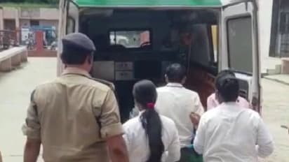   मर गई इंसानियत: पति ने पकड़े हाथ-पैर और छोटे भाई से करा दिया बीवी का रेप, शर्मनाक है पीड़िता की आपबीती