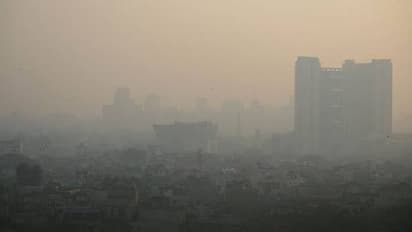 கட்டுப்பாடை மீறி பட்டாசு வெடிப்பு.. சென்னையில் மோசமாக காற்று மாசு.. காற்று தரக்குறியீடு 200 புள்ளிகளை கடந்தது