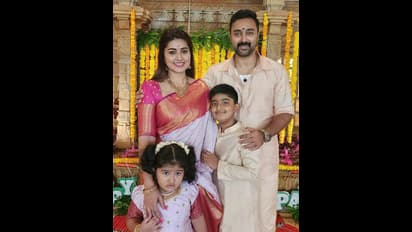 அக்கா..தந்தையுடன் தீபாவளி கொண்டாடிய சினேகா பிரசன்னாவின் தீபாவளி கொண்டாட்ட க்யூட் போட்டோஸ்