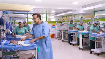 പൂര്‍ണ വളര്‍ച്ചയെത്താത്ത കുഞ്ഞുങ്ങളെ പരിചരിക്കുമ്പോള്‍; ഡോക്ടര്‍ പറയുന്നു