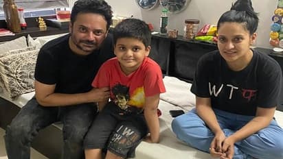 দীপাবলিতে এক ফ্রেমে রাহুল-সহজ-প্রিয়াঙ্কা! বাস্তবেও ‘চিরদিনই তুমি যে আমার’?