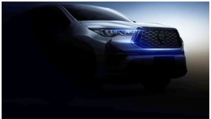 ടൊയോട്ട ഇന്നോവ ഹൈക്രോസ്, ഔദ്യോഗിക ചിത്രം പുറത്തിറങ്ങി