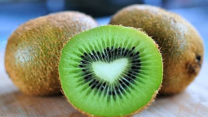 5 Health benefits of kiwi, especially if your recovering from dengue