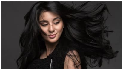 Healthy Hair :  കരുത്തുള്ള മുടി സ്വന്തമാക്കാൻ ഇതാ ചില പൊടിക്കെെകൾ 