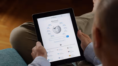 Wikipedia introduces new features to enhance user experience