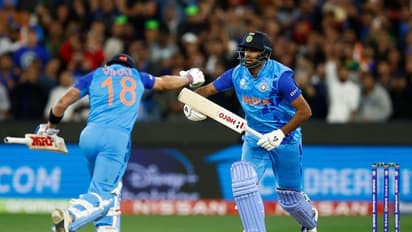 ഗംഗയില് നിന്ന് ചന്ദ്രമുഖിയായി മാറിയതുപോലെ, ബാറ്റിംഗ് ക്രീസില് വിരാട് കോലിയുടെ മാറ്റത്തെക്കുറിച്ച് അശ്വിന്