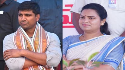 నరసరావుపేట వైసీపీలో విభేదాలు.. పక్కపక్కనే ఉన్న పలకరించుకోని మంత్రి రజిని, ఎంపీ శ్రీకృష్ణదేవరాయలు..