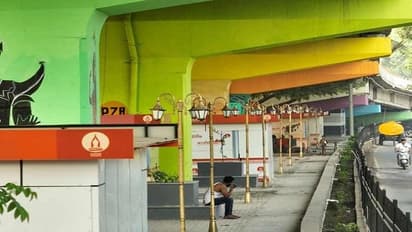 अनुपयोगी जगहों को रोजगार के लिए 'उपयोगी' बना रही सरकार, लहरतारा फ्लाईओवर के नीचे नाईट बाजार जल्द होगा गुलजार