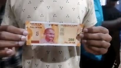 தனியார் வங்கி ஏடிஎம்-இல் கள்ளநோட்டு... பணம் எடுக்க வந்தவர் அதிர்ச்சி!!