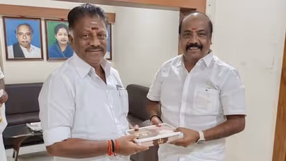 எரிமலை போன்றவர் ஓபிஎஸ்.. உடனே வெடிக்க மாட்டார்.. வெயிட் அண்ட் சீ.. மருது அழகுராஜ்..!