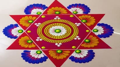 Chhath Puja 2022: छठ महापर्व में घर के दरवाजे और घाट पर बनाएं सुंदर रंगोली डिजाइन्स, यहां देखें PHOTOS