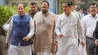 BJP की मांग- TRS MLAs खरीद मामले की CBI करे जांच, कहा- अमित शाह की छवि खराब करने की हो रही कोशिश