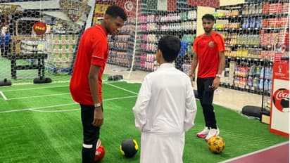 ഫുട്‍ബോള്‍ ആരാധകര്‍ക്ക് പ്രിയ താരങ്ങളെ നേരിട്ടുകാണാന്‍ അവസരമൊരുക്കി യൂണിയന്‍ കോപ്