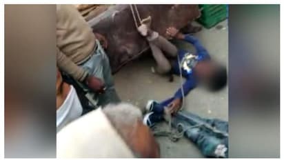 അതിദാരുണം, മോഷണക്കുറ്റമാരോപിച്ച് രണ്ട് കുട്ടികളെ ട്രക്കിൽക്കെട്ടി മാർക്കറ്റിന് ചുറ്റും വലിച്ചിഴച്ചു -വീഡിയോ